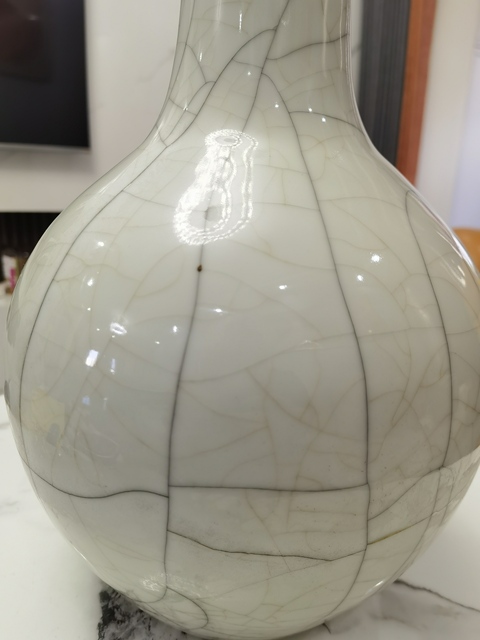 古玩陶瓷官釉天球瓶真品鑒賞圖