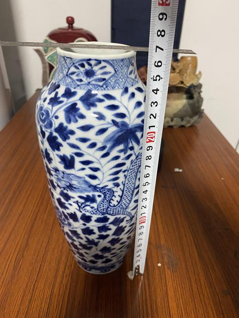 古玩陶瓷景德鎮(zhèn)青花龍紋敞口瓶真品鑒賞圖