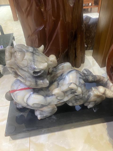 古玩玉器和田玉雕“貔貅擺件”真品鑒賞圖