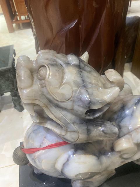 古玩玉器和田玉雕“貔貅擺件”真品鑒賞圖