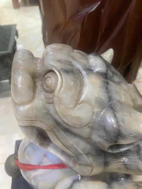 古玩玉器和田玉雕“貔貅擺件”真品鑒賞圖