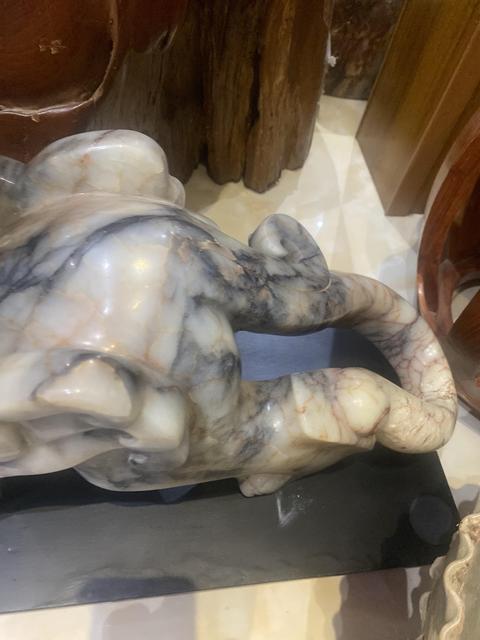 古玩玉器和田玉雕“貔貅擺件”真品鑒賞圖