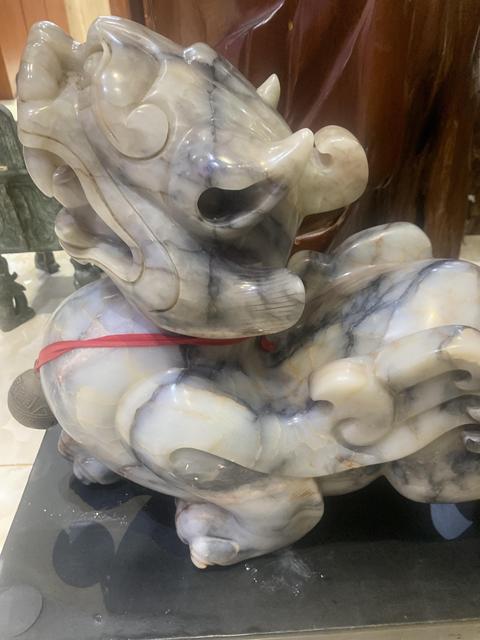 古玩玉器和田玉雕“貔貅擺件”真品鑒賞圖