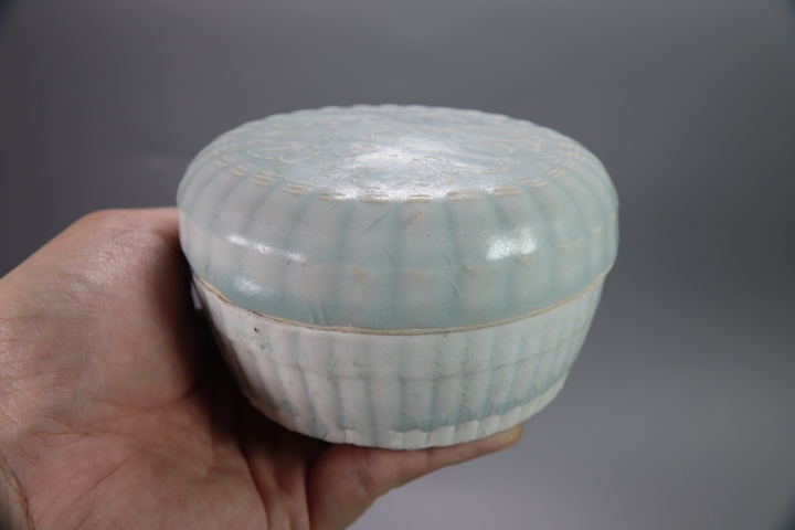古玩陶瓷湖田窯青白釉大蓋盒真品鑒賞圖