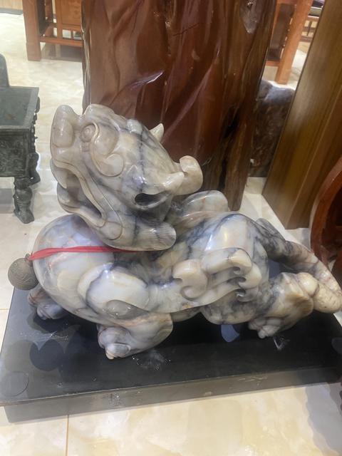 古玩玉器和田玉雕“貔貅擺件”真品鑒賞圖