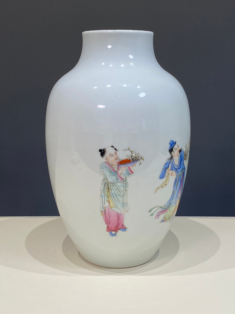 古玩陶瓷粉彩人物故事燈籠瓶真品鑒賞圖