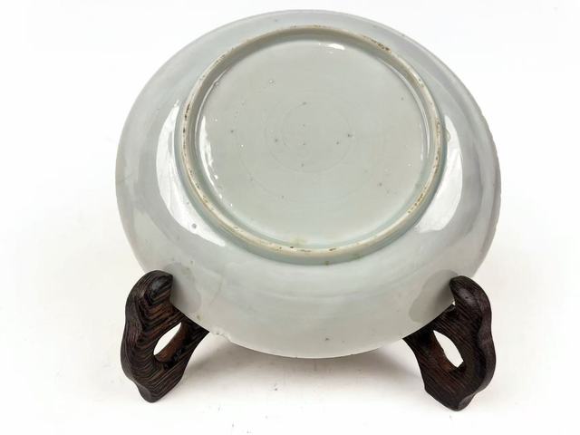 古玩陶瓷雍正·粉彩開窗如意云頭紋盤真品鑒賞圖