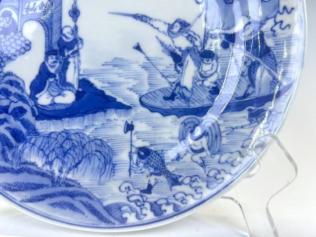 古玩陶瓷清晚期·青花白娘子水漫金山寺故事盤真品鑒賞圖
