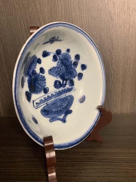 古玩陶瓷晚明青花花籃盤真品鑒賞圖