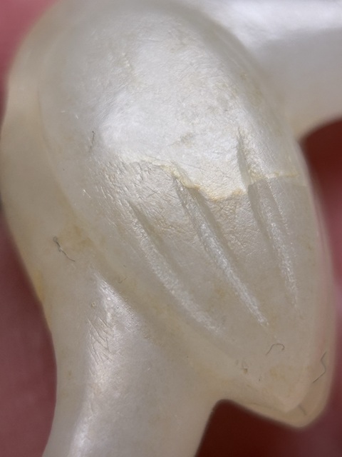 古玩玉器東漢紅沁白玉鴿子真品鑒賞圖