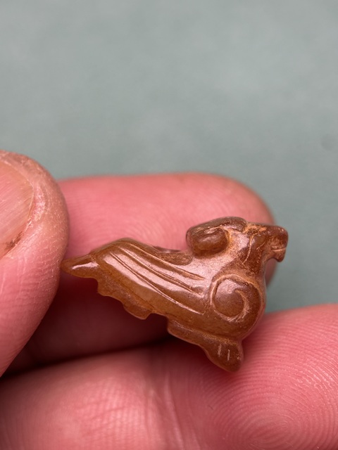 古玩玉器春秋紅沁鳳墜真品鑒賞圖