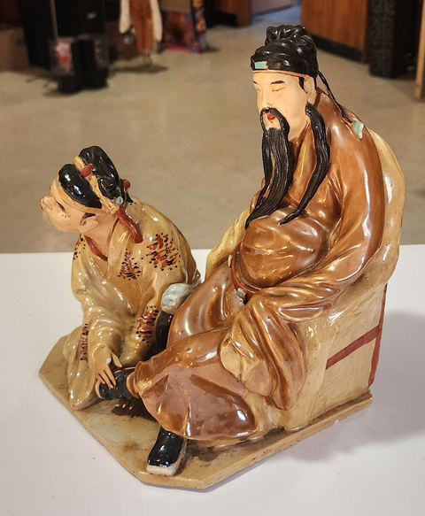 古玩陶瓷褐釉人物造像真品鑒賞圖