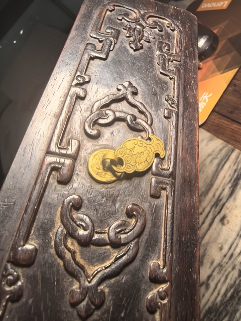 古玩雜項黃花梨木制的抽屜真品鑒賞圖