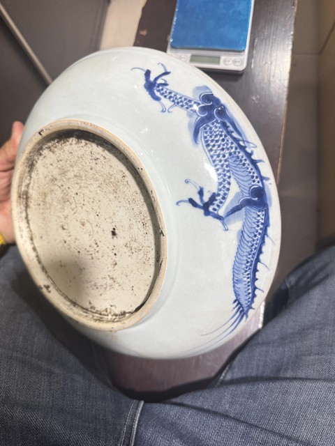 古玩陶瓷青花過墻龍紋盤真品鑒賞圖