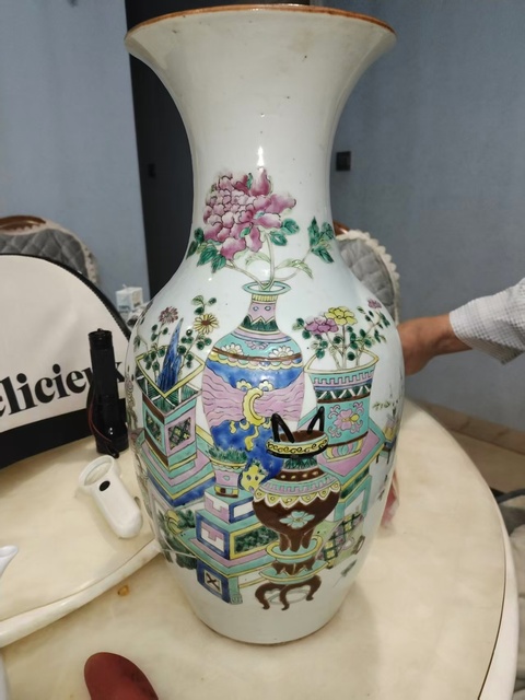 古玩陶瓷粉彩清供博古紋觀音瓶真品鑒賞圖