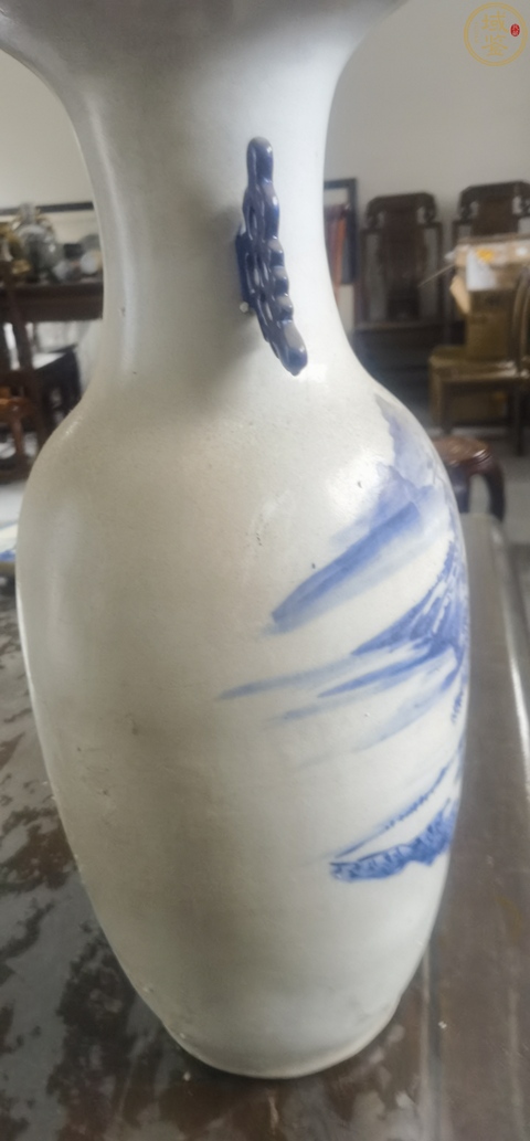 古玩陶瓷晚清青花山水瓶真品鑒賞圖