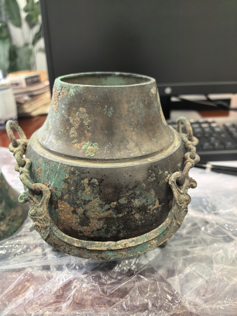 古玩銅器青銅銗鏤真品鑒賞圖