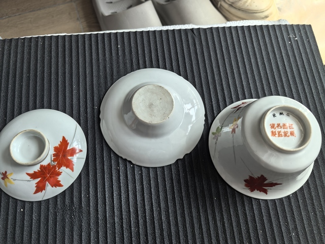 古玩陶瓷民國礬紅彩蓋碗真品鑒賞圖