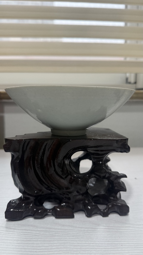 古玩陶瓷青白釉刻云氣紋斗笠碗真品鑒賞圖