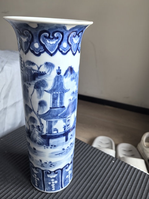 古玩陶瓷晚清青花山水花觚真品鑒賞圖