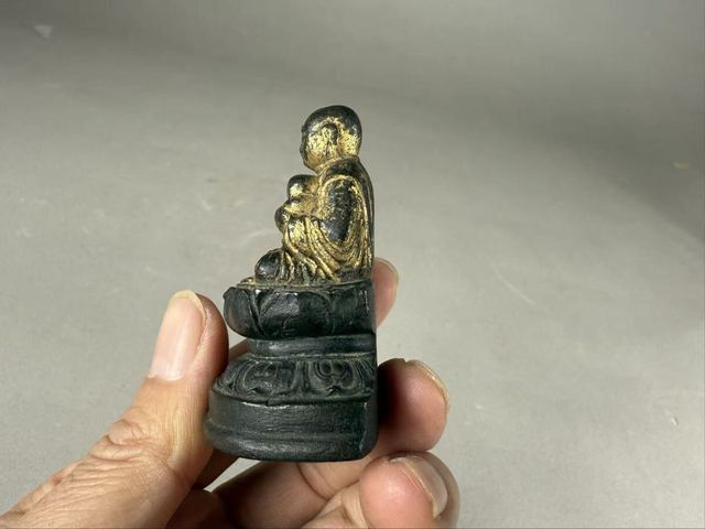 古玩銅器銅造像真品鑒賞圖