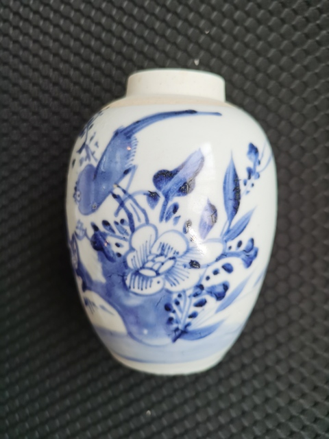 古玩陶瓷花鳥紋青花罐真品鑒賞圖