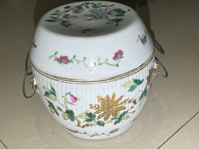 古玩陶瓷景鎮王源茂造款塑像粉彩蓋罐真品鑒賞圖