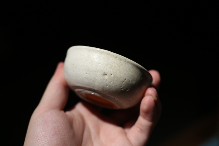古玩陶瓷龍泉青瓷紅磚胎臥足盞真品鑒賞圖