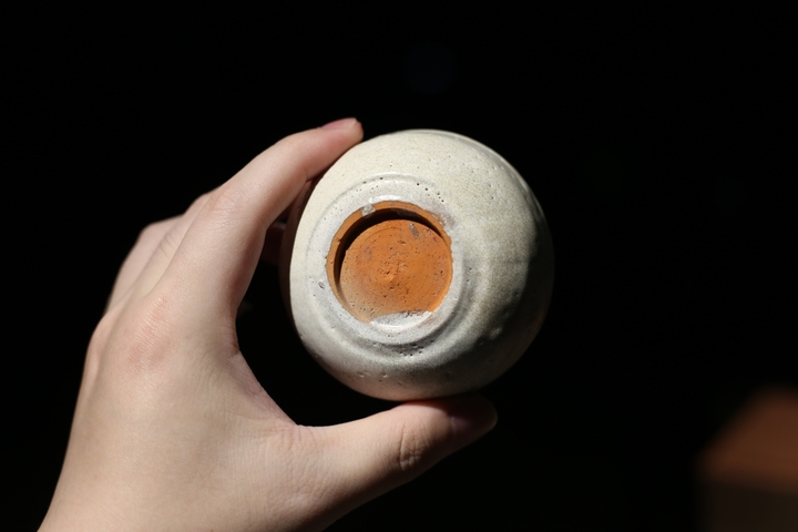 古玩陶瓷龍泉青瓷紅磚胎臥足盞真品鑒賞圖