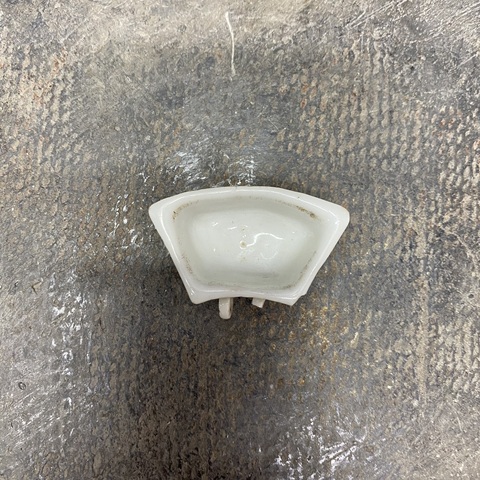 古玩陶瓷晚清扇面型青花鳥食碗真品鑒賞圖