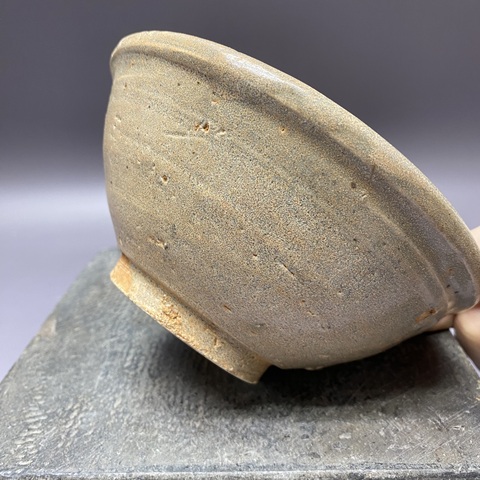 古玩陶瓷龍泉窯青釉碗真品鑒賞圖