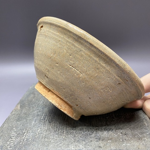 古玩陶瓷龍泉窯青釉碗真品鑒賞圖