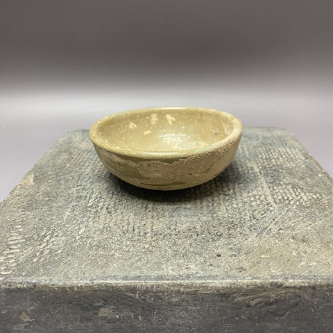 古玩陶瓷龍泉窯青釉杯真品鑒賞圖