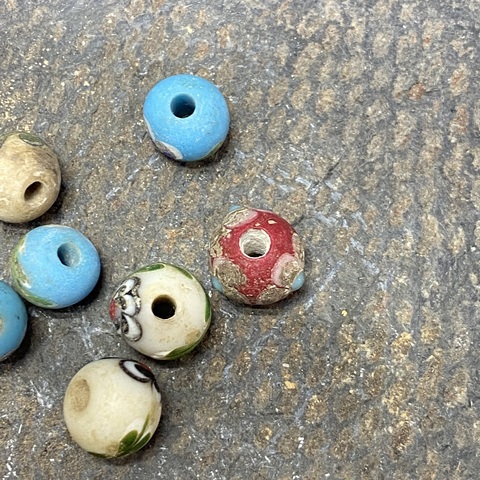 古玩陶瓷清代琉璃珠真品鑒賞圖