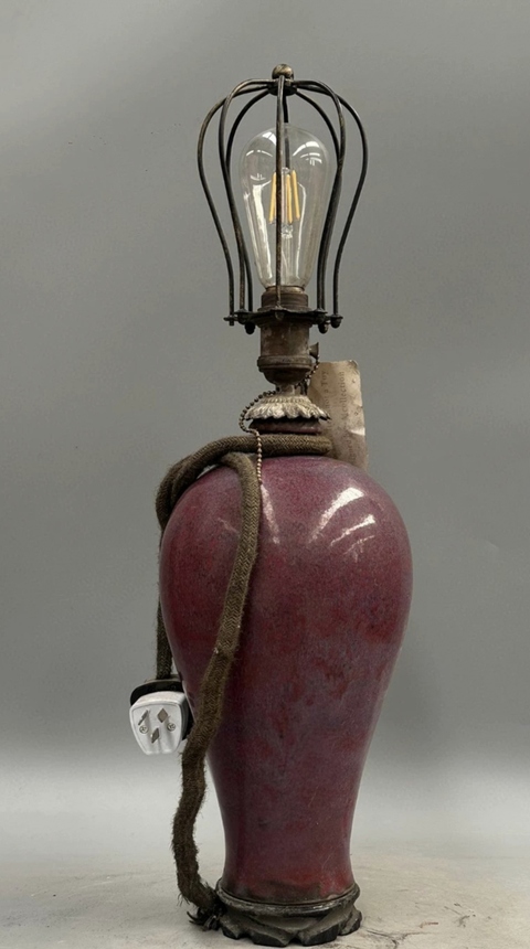 古玩陶瓷紅釉梅瓶真品鑒賞圖