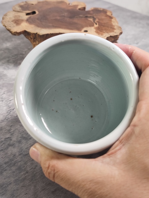 古玩陶瓷龍紋三足筒式香爐真品鑒賞圖