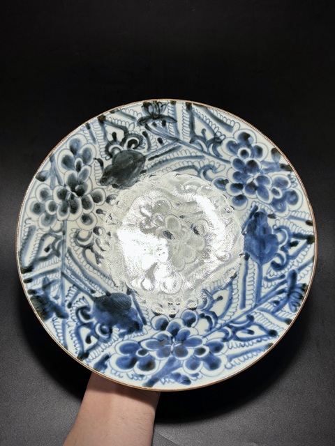 古玩陶瓷青花花卉紋盤(pán)真品鑒賞圖