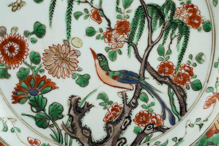 古玩陶瓷清康熙·五彩花鳥紋折沿盤真品鑒賞圖
