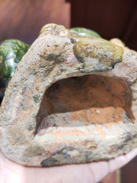 古玩陶瓷三彩人物俑真品鑒賞圖