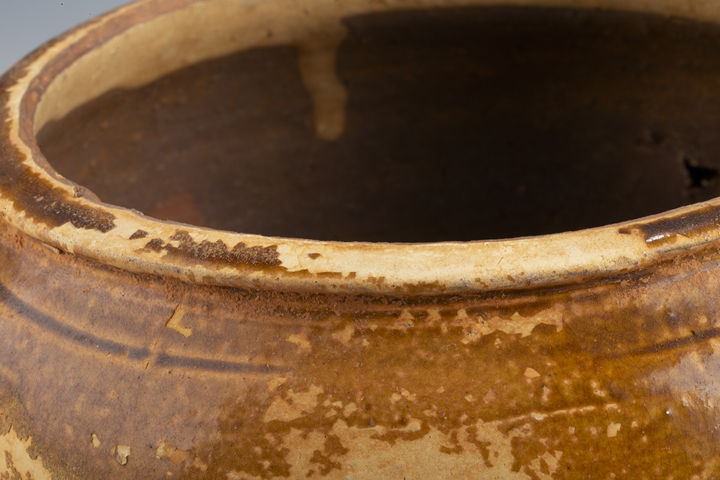 古玩陶瓷明以前·黃釉罐真品鑒賞圖