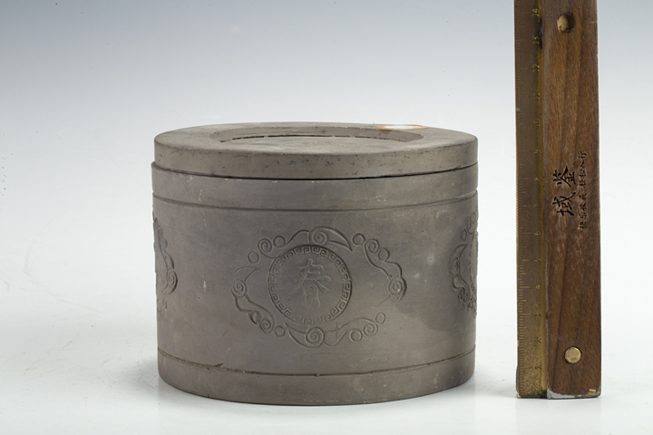 古玩陶瓷民國(guó)·朱海林造蟋蟀盆真品鑒賞圖