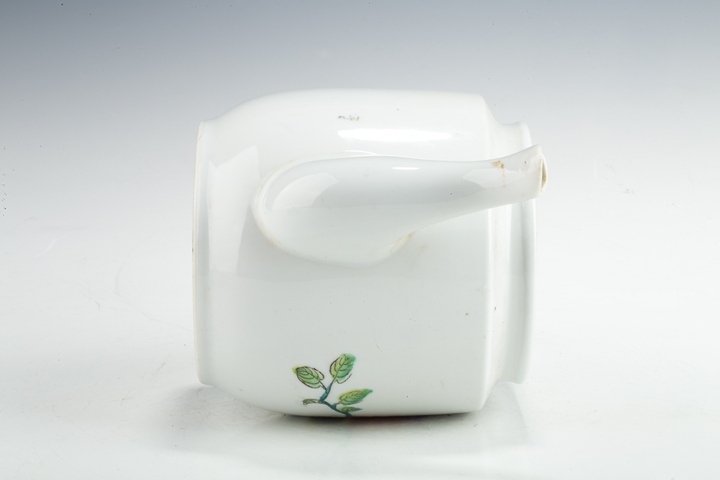 古玩陶瓷70、80年代·粉彩花卉紋茶壺真品鑒賞圖