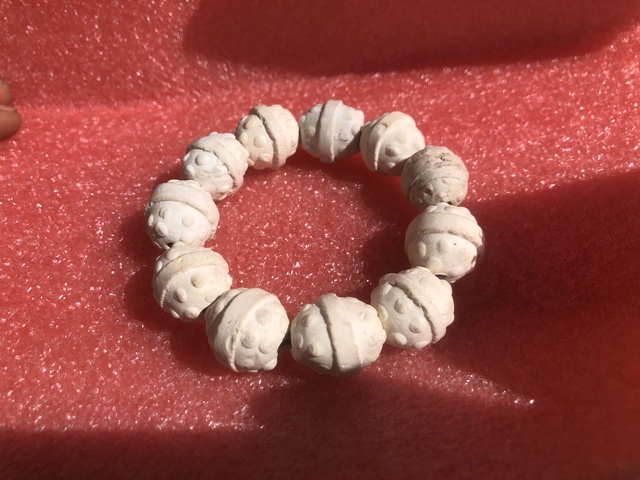 古玩陶瓷宋代.瓷珠手串拍賣,當前價格0元