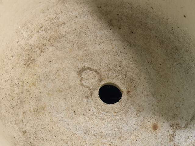 古玩陶瓷清中期廣彩人物故事菖蒲盆。真品鑒賞圖