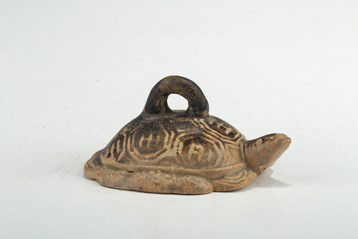 古玩陶瓷明以前·醬釉龜形鎮(zhèn)真品鑒賞圖