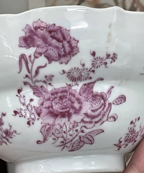 古玩陶瓷清乾隆 胭脂紅花卉紋折腰碗真品鑒賞圖