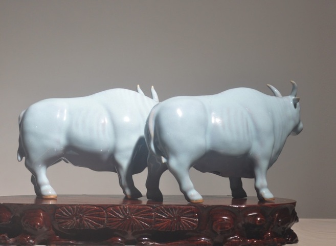古玩陶瓷雙牛塑像真品鑒賞圖