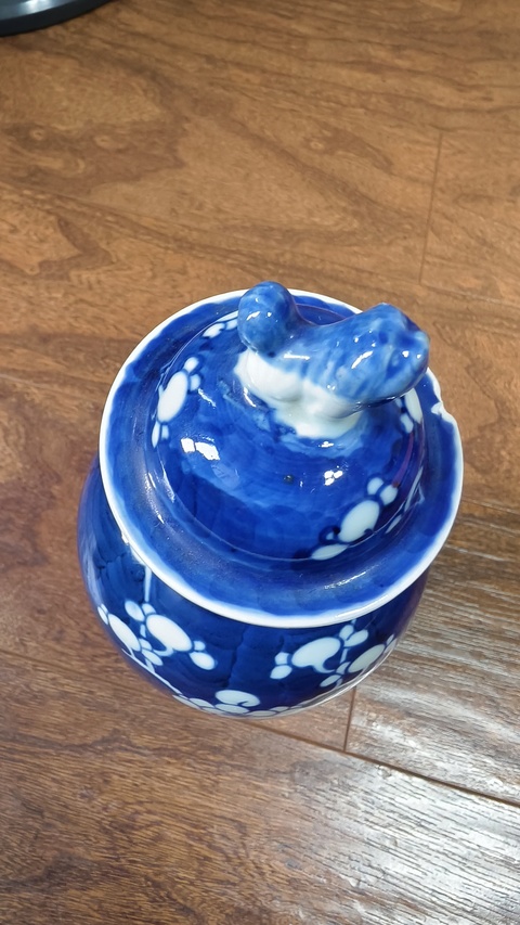 古玩陶瓷青花留白冰梅雞腿瓶真品鑒賞圖