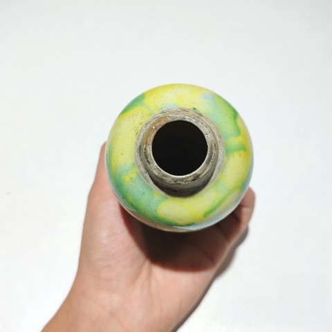 古玩陶瓷黃地綠彩罐真品鑒賞圖