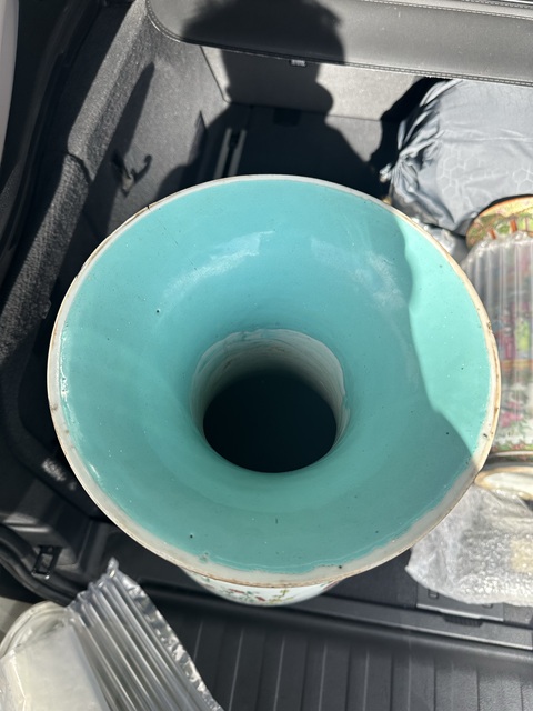 古玩陶瓷粉彩博古花卉紋大瓶真品鑒賞圖